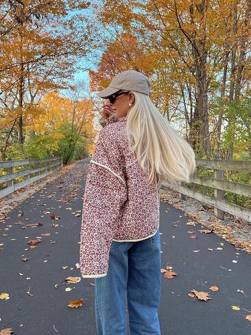 Women's Cropped Puffer Jacket Floral Print Quilted Puffer Jackets Open Front Lightweight Short Jacket Trendy in Kuwait