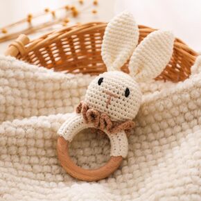 Bunny Baby Rattle，Crochet Bunny Rattle, Newborn Wooden Animal Rattle Toy，Infant White Bunny Rattle Toys Bunny Doll