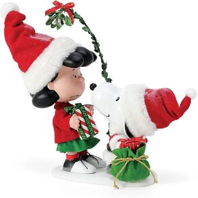 Department 56 Possible Dreams Peanuts Lucy and Snoopy Misletoe Smak Figurine, 10 Inch, Multicolor