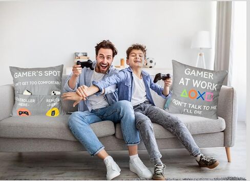 هدايا اللاعبين، أغطية وسائد بتصميم الجيب مقاس 45.72 × 45.72 سم + جوارب اللاعب، ديكور غرفة الألعاب، حشوات تخزين حشوات سلة عيد الفصح للمراهقين والبنات والرجال الأب والأصدقاء in Saudi Arabia
