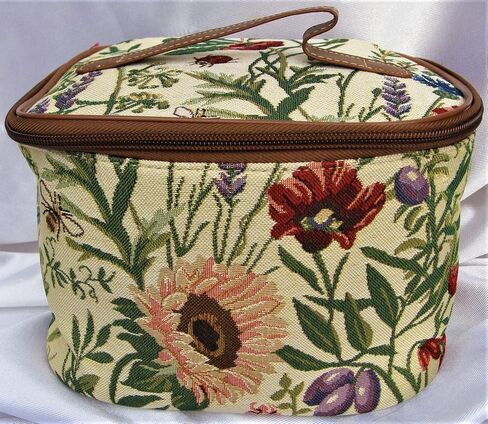 Sainty TC01-Cat Cat Tapestry Makeup Case in Saudi Arabia