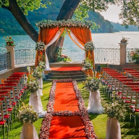 2024New Red Carpet Runner for Party,300GSM 2.6x15ft Flame Retardant Non-Slip Rug for Prom,Wedding Aisle, Graduation,Indoor Outdoor Events Decorations in Saudi Arabia