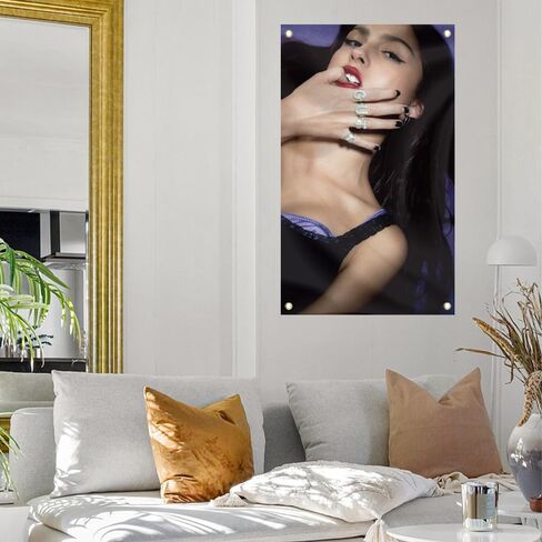 أوليفيا موسيقى المغني العلم 3x5Ft GUTS نسيج الألبوم غطاء ملصق الموسيقى مع أربع الحلقات النحاسية للداخلية في الهواء الطلق كلية النوم غرفة نوم ديكور غرفة المنزل in Kuwait