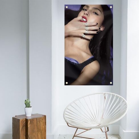 أوليفيا موسيقى المغني العلم 3x5Ft GUTS نسيج الألبوم غطاء ملصق الموسيقى مع أربع الحلقات النحاسية للداخلية في الهواء الطلق كلية النوم غرفة نوم ديكور غرفة المنزل in Kuwait