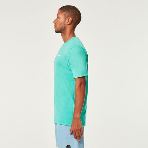 تي شيرت Oakley للجنسين للبالغين Clashort Sleeveic B1b، أخضر نعناعي، مقاس متوسط ​​أمريكي in Saudi Arabia
