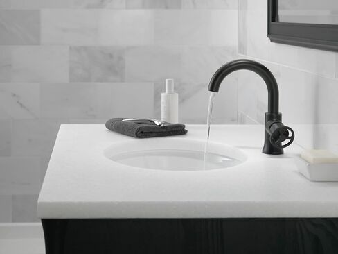 Delta Faucet Trinsic Matte Black Bathroom Faucet, Single Hole Bathroom Faucet, Single Handle Bathroom Sink Faucet Black, Diamond Seal Technology, Drain Assembly, Matte Black 558HAR-BL-DST in Saudi Arabia