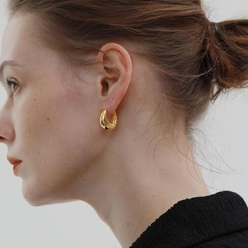 مشبك ذهبي مكتنز على أقراط دائرية للنساء أقراط مشبكية على شكل أنبوب أقراط غير مثقوبة مجوهرات عصرية in Kuwait