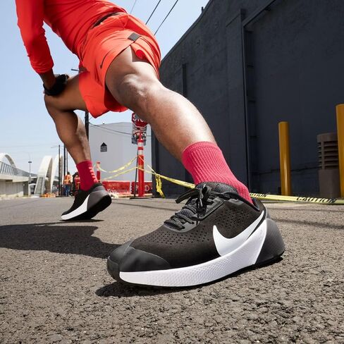حذاء التمرين Nike Air Zoom TR 1 للرجال (DX9016-700، بالكاد فولت/فولت/فانتوم/أسود) مقاس 9 in Saudi Arabia