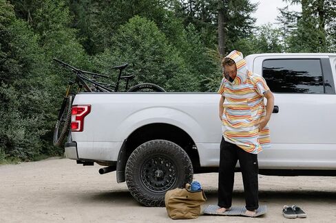 معطف تغيير بغطاء رأس من الألياف الدقيقة خفيف الوزن من PackTowl، موجة ريسو، صغير/متوسط in Kuwait