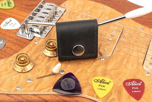 حامل اختيار الجيتار - حافظة جلدية أصلية للقيثارات الصوتية والكهربائية والباس - حقيبة آمنة للالتقاطات - هدية للاعبي الجيتار (أحمر) in Kuwait