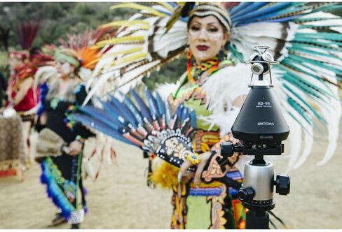 Zoom H3-VR 360° Audio Recorder, Records Ambisonics, Binaural, and Stereo, Records to SD Card, Wireless Control, for VR & Surround Sound Video, Music, and Streaming Bundle with Accessories in Saudi Arabia