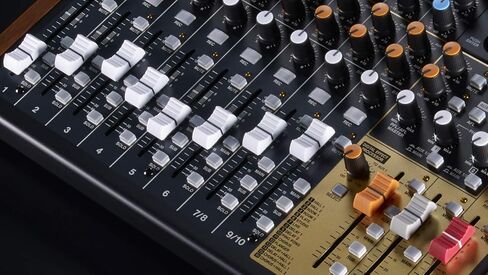 TASCAM موديل 12 - خلاط | الواجهة |  مسجل | وحدة التحكم - مجموعة الإنتاج المتكاملة in Kuwait