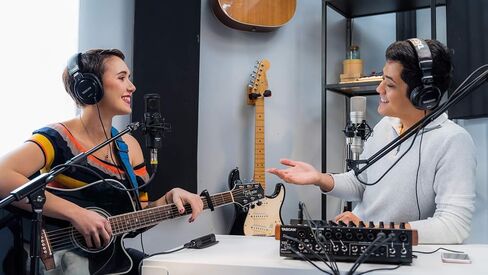 TASCAM موديل 12 - خلاط | الواجهة |  مسجل | وحدة التحكم - مجموعة الإنتاج المتكاملة in Kuwait