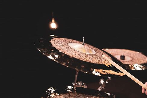 Meinl Cymbals Byzance 19" Dual Crash — Made in Turkey — Hand Hammered B20 Bronze, 2-Year Warranty, B19DUC in Saudi Arabia