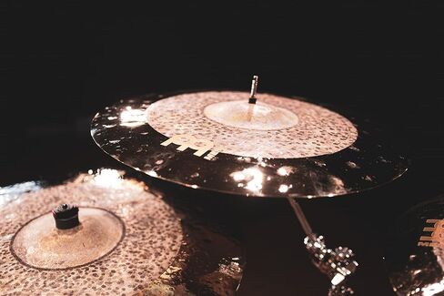 Meinl Cymbals Byzance 19" Dual Crash — Made in Turkey — Hand Hammered B20 Bronze, 2-Year Warranty, B19DUC in Saudi Arabia