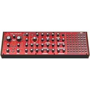 Behringer Neutron Semi-Modular Analog Synth