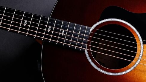 جيتار كهربائي صوتي للذكرى الخمسين من تايلور 217e-SB Plus LTD - انفجار التبغ in Saudi Arabia