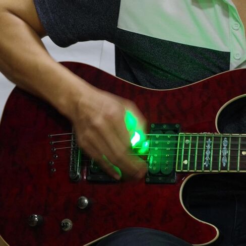 1Pc Beat Picks Light up Guitar Pick Luminous Guitar Pick,Led Guitar Pick,Ukulele Picks,Guitar Picks Medium,Dazzling Colourful Illuminated Guitar Plectrum,LED Glowing Pick Instrument Accessories in Saudi Arabia