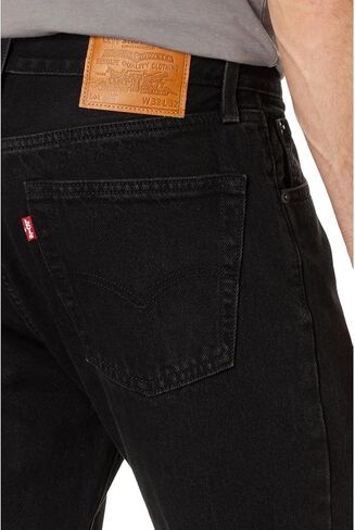 Levi's Men's 555 Relaxed Straight in Saudi Arabia