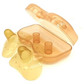 Finever Nipple Shields for Breastfeeding Nursing Newborn for Women Baby Premium Contact Nippleshield for with Latch Difficulties or Flat or Inverted Nipples Light Brown Color 1 Pair