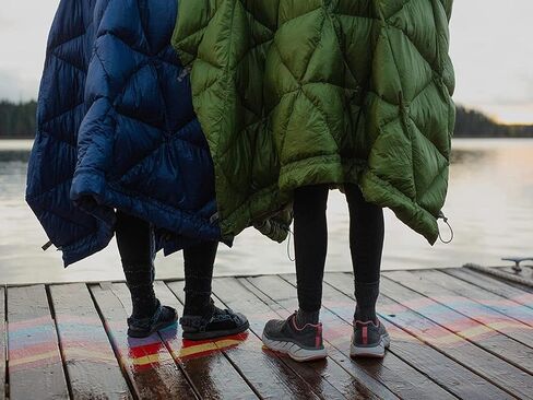 KAMMOK Bobcat 45 درجة فهرنهايت - لحاف عازل صناعي، مقاوم للماء، متين، صغير الحجم وقابل للتعبئة، بطانية تخييم داخلية/خارجية (84 بوصة × 54 بوصة) - أخضر طحلبي in Kuwait