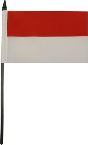 AZ FLAG Hungary Table Flag 5'' x 8'' - Hungarian Desk Flag 21 x 14 cm - Black Plastic Stick and Base in Saudi Arabia