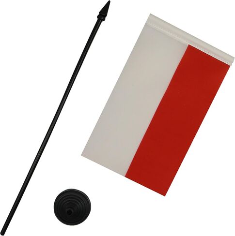 AZ FLAG Hungary Table Flag 5'' x 8'' - Hungarian Desk Flag 21 x 14 cm - Black Plastic Stick and Base in Saudi Arabia