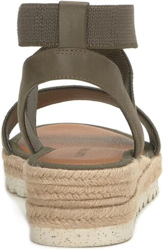 صندل THIMBA نسائي من Lucky Brand، طبيعي/دخاني، 8 in Kuwait