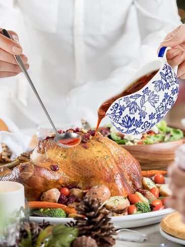 LoeJan 14OZ Gravy Boat with Spoon, Ceramic Sauce Serving Dish, Easy-Pour Big Dripless Lip Spout Serveware Set For Salad Cream Milk Broth Black Pumpkin Thanksgiving in Saudi Arabia