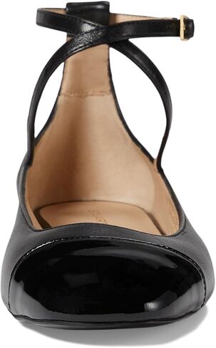 حذاء نسائي مسطح من Stuart Weitzman بحزام Eden in Saudi Arabia