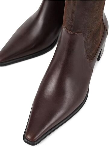 Vagabond Shoemakers Giselle Leather Stretch Booties in Saudi Arabia