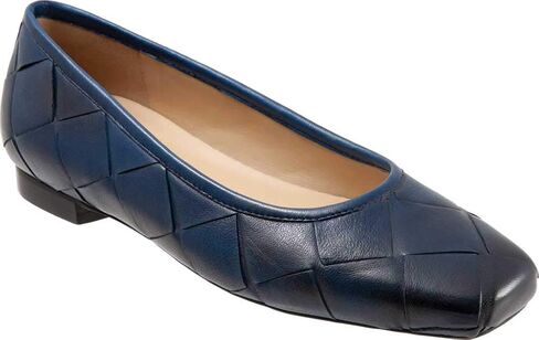 Trotters Women's Flats in Saudi Arabia