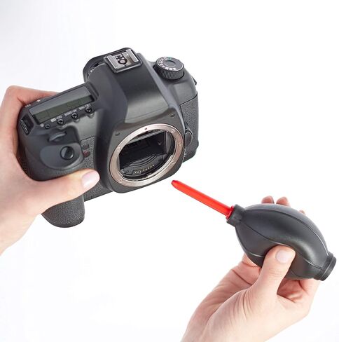 مجموعة تنظيف Amazon Basics لكاميرات DSLR وملحقات الإلكترونيات in Saudi Arabia