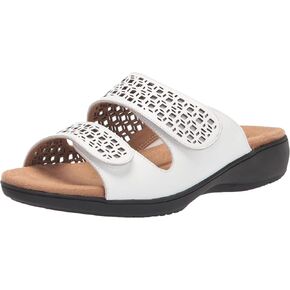 Trotters Women's Flat Sandals in Saudi Arabia