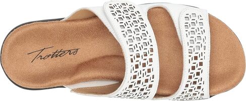 Trotters Women's Flat Sandals in Saudi Arabia