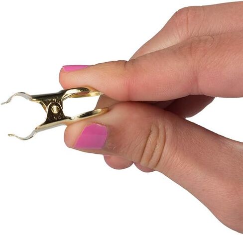 JAM PAPER Metal Bulldog Clips - Small - 22mm - Gold - 25/Pack in Saudi Arabia