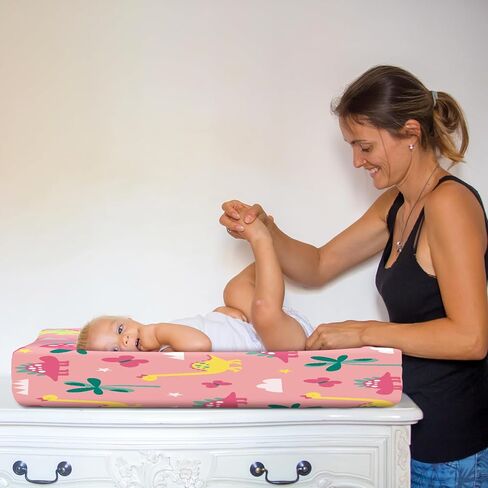 4 عبوات مجموعة غطاء وسادة تغيير الحفاضات للفتيات الصغيرات مقاس 32 × 16 بوصة، ملاءات ناعمة لمهد الأطفال، 4 أنماط in Kuwait