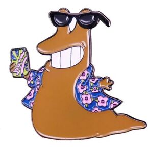 Futurama Slurm Soft Drink Can Slurms McKenzie Highly Addictive Party Worm Animated Comedy TV Show 1.5" Enamel Pin Badge