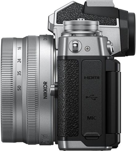 كاميرا Nikon Z fc الرقمية بدون مرآة مع عدسة 16-50 مم (أسود، 1675) حزمة مع بطاقة SD Extreme PRO سعة 64 جيجابايت + حقيبة كاميرا + برنامج تحرير + طقم مرشح 4 قطع + طقم تنظيف + المزيد in Saudi Arabia