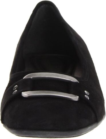 Trotters Women's Sizzle Signature Ballet Flat in Saudi Arabia