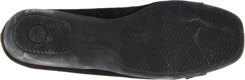 Trotters Women's Sizzle Signature Ballet Flat in Saudi Arabia