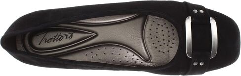 Trotters Women's Sizzle Signature Ballet Flat in Saudi Arabia