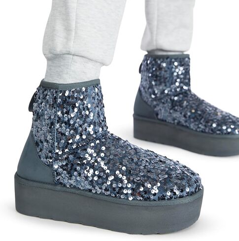 JustFab أحذية ثلج كلاسيكية للنساء من جلد سويدي أصلي، أحذية شتوية للكاحل مع نعل داخلي من إسفنج الذاكرة ونعل خارجي خفيف الوزن مضاد للانزلاق للاستخدام في الأماكن الخارجية والداخلية in Kuwait