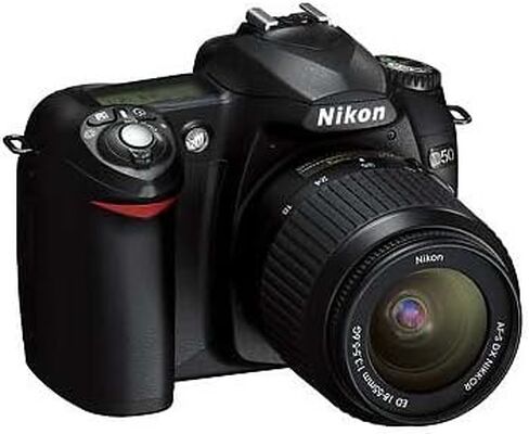 كاميرا نيكون D50 DSLR الرقمية مع عدسة نيكور تكبير 18-55 ملم f/3.5-5.6G ED AF-S (متجددة) in Saudi Arabia
