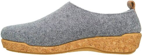 Taos Footwear Women's Wonderwool Clog in Kuwait