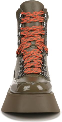 سيرك نيويورك غيل النسائية in Kuwait