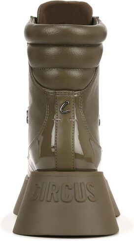 سيرك نيويورك غيل النسائية in Kuwait