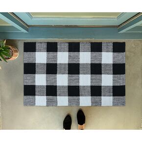 Woven Buffalo Checkered Plaid Rug - Carpets for Living Room, Bedroom, Dining Room, Home Décor - Luxurious Handcrafted Rug - PET-Yarn - Modern Rugs- 4’ x 6’- Black & White