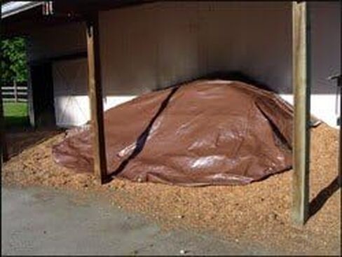 8x16 Multi-Purpose Brown/Green Medium Duty Dry Top Poly Tarp (8'x16') in Saudi Arabia