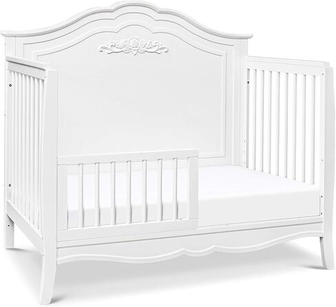 DaVinci Fiona 4-in-1 Convertible Crib in White, Greenguard Gold Certified in Saudi Arabia